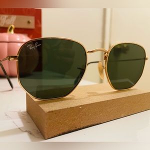 Ray-Ban hexagon